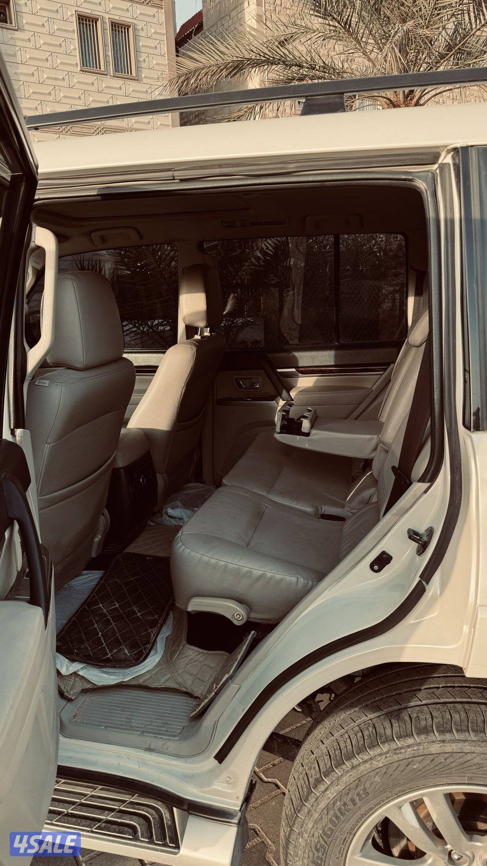 للبيع باجيرو 20192