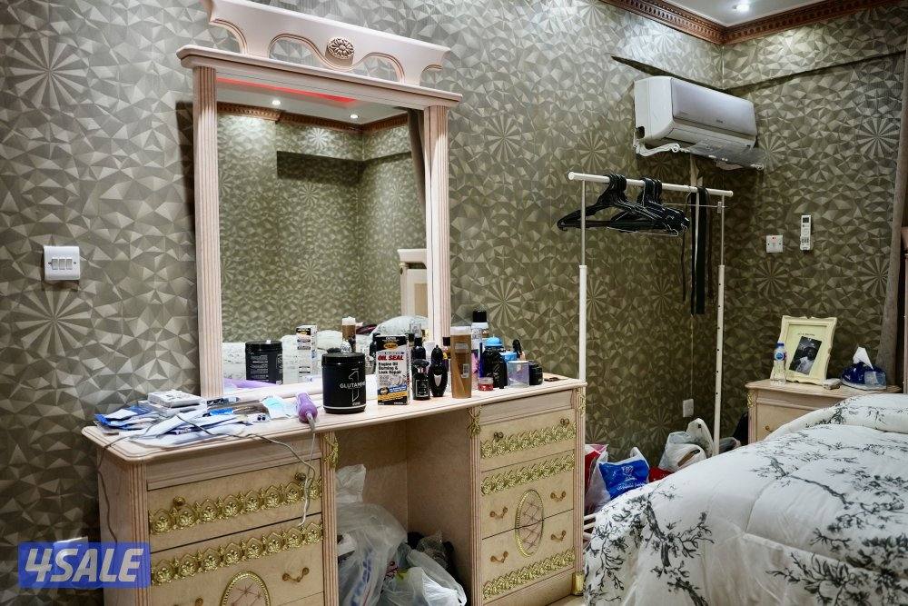 للبيع فيلا داخل عمارة15