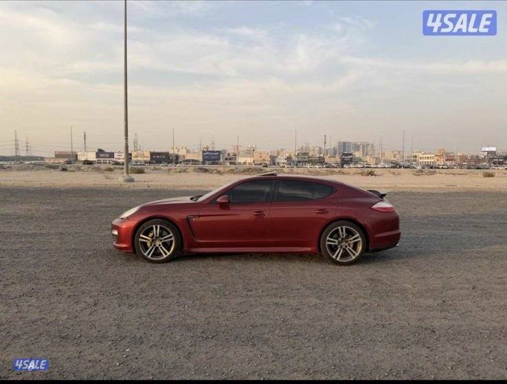 للبيع بورش باناميرا/ تواصل واتس فقط4