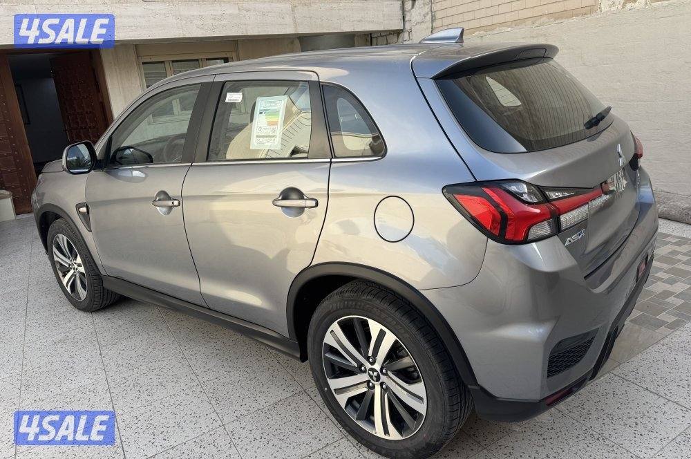 للبيع جيب متسوبيشي موديل 2023 نظيف جداً0