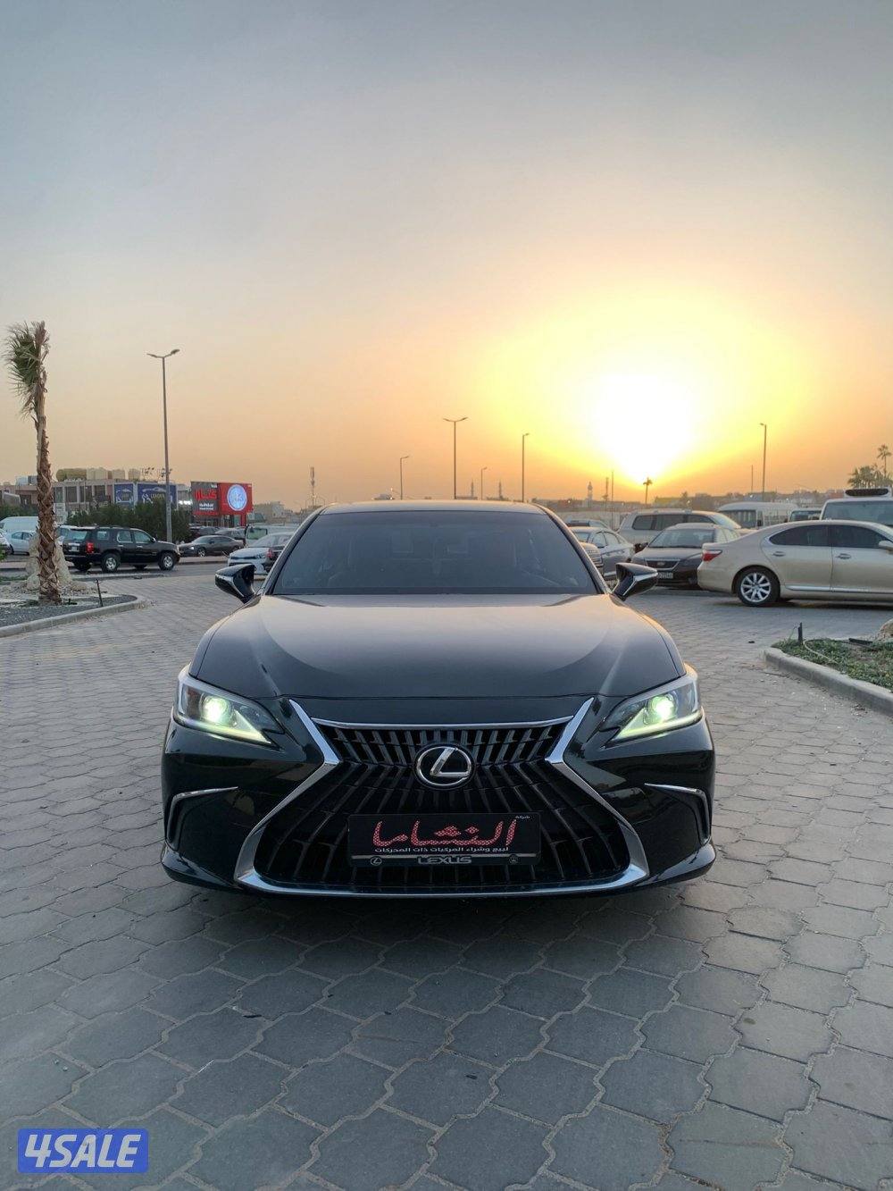 النشاما لبيع وشراء السيارات لكزس ES3501