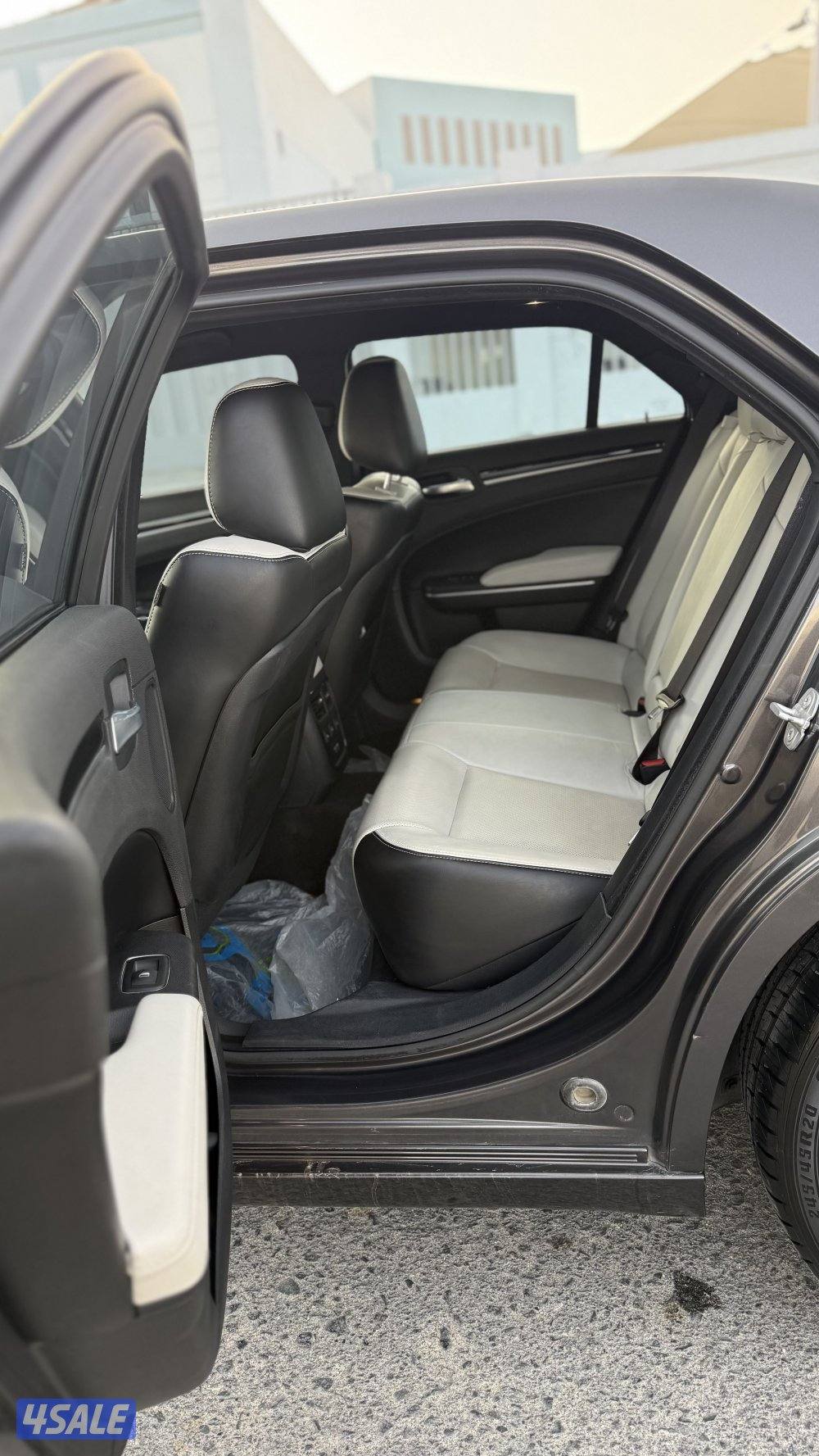 للبيع كرايزرS3009