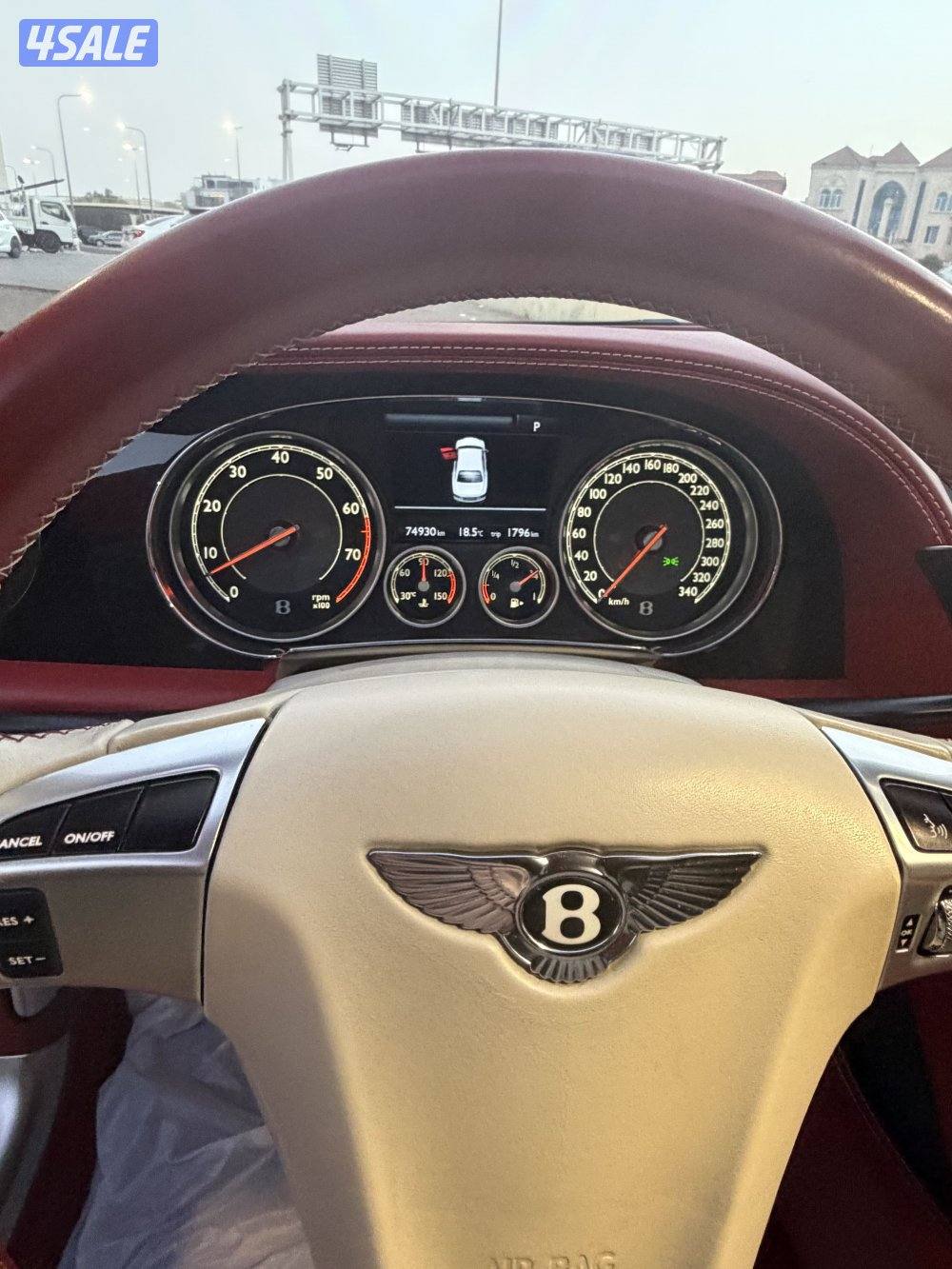 للبيع بنتلي فلاينج سبير 20143