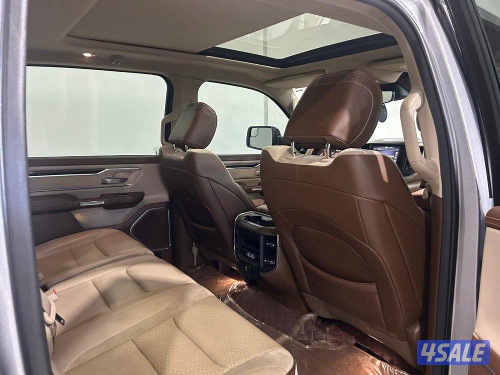 RAM 1500 Laramie 4X45