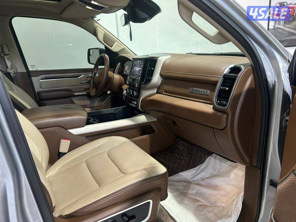 RAM 1500 Laramie 4X46