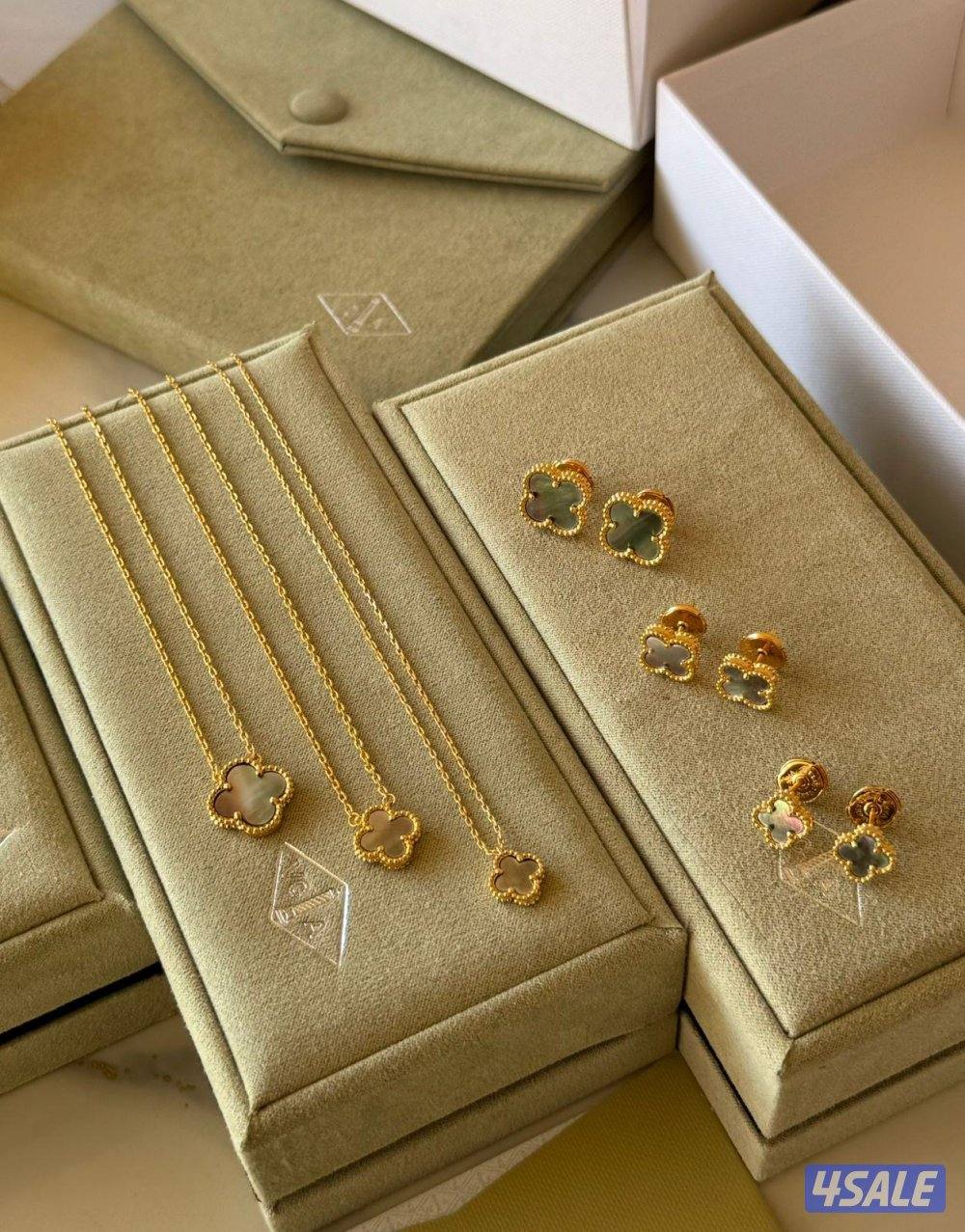 للبيع اكسسوارات نسائيه ماستر كوالتي اعلي جودة4