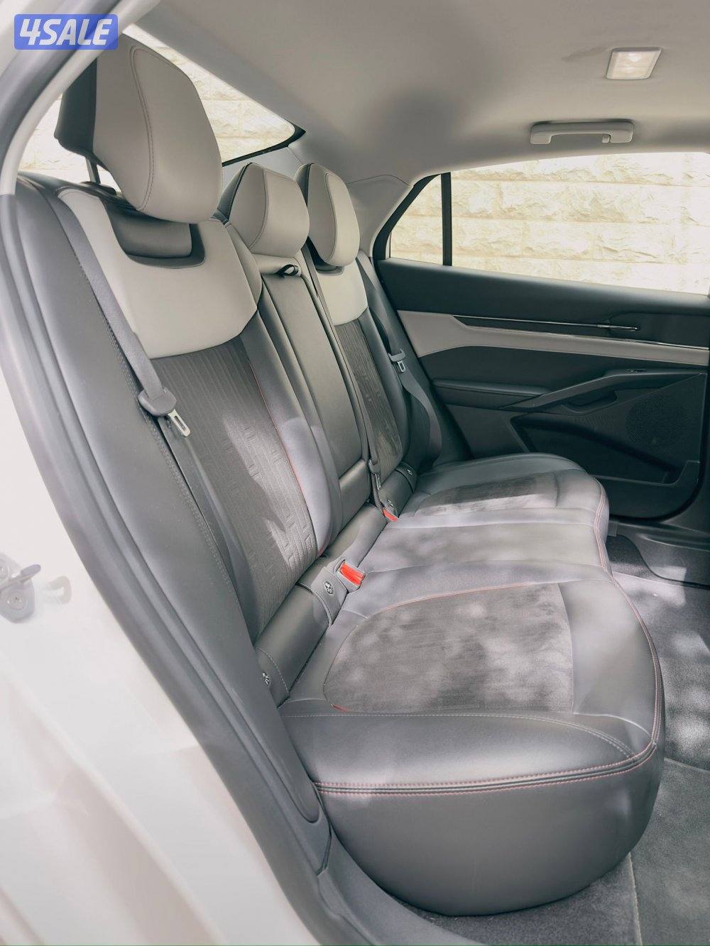 فورد توروس 
موديل 2023 عداد: 60 الف13