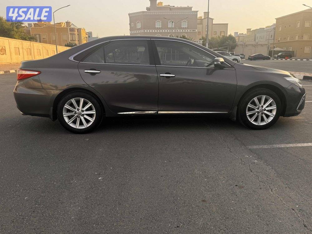 كامري GLX 20174