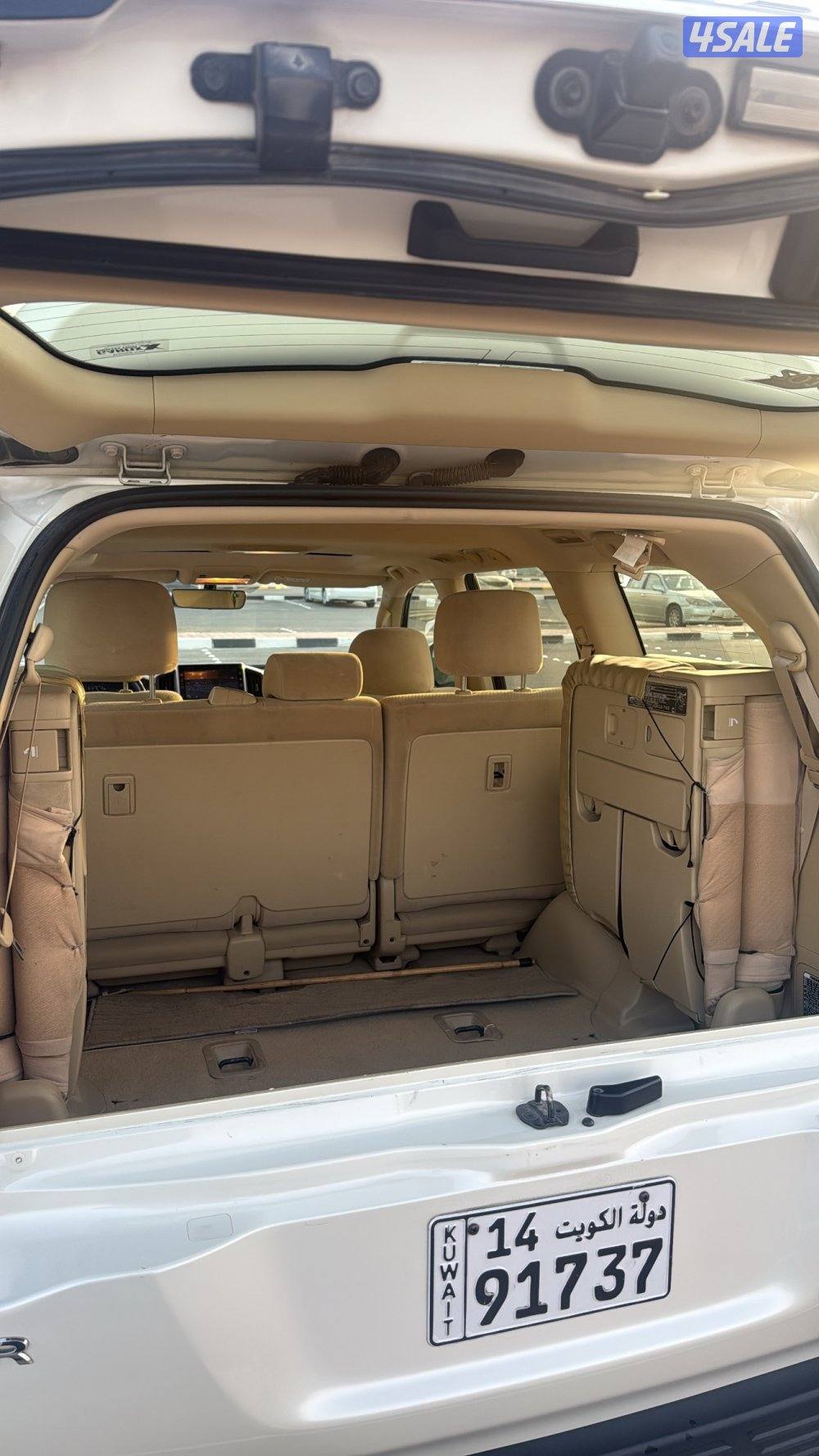 للبيع لاندكروزر ٢٠١٦ شرط الفحص بالكامل V86