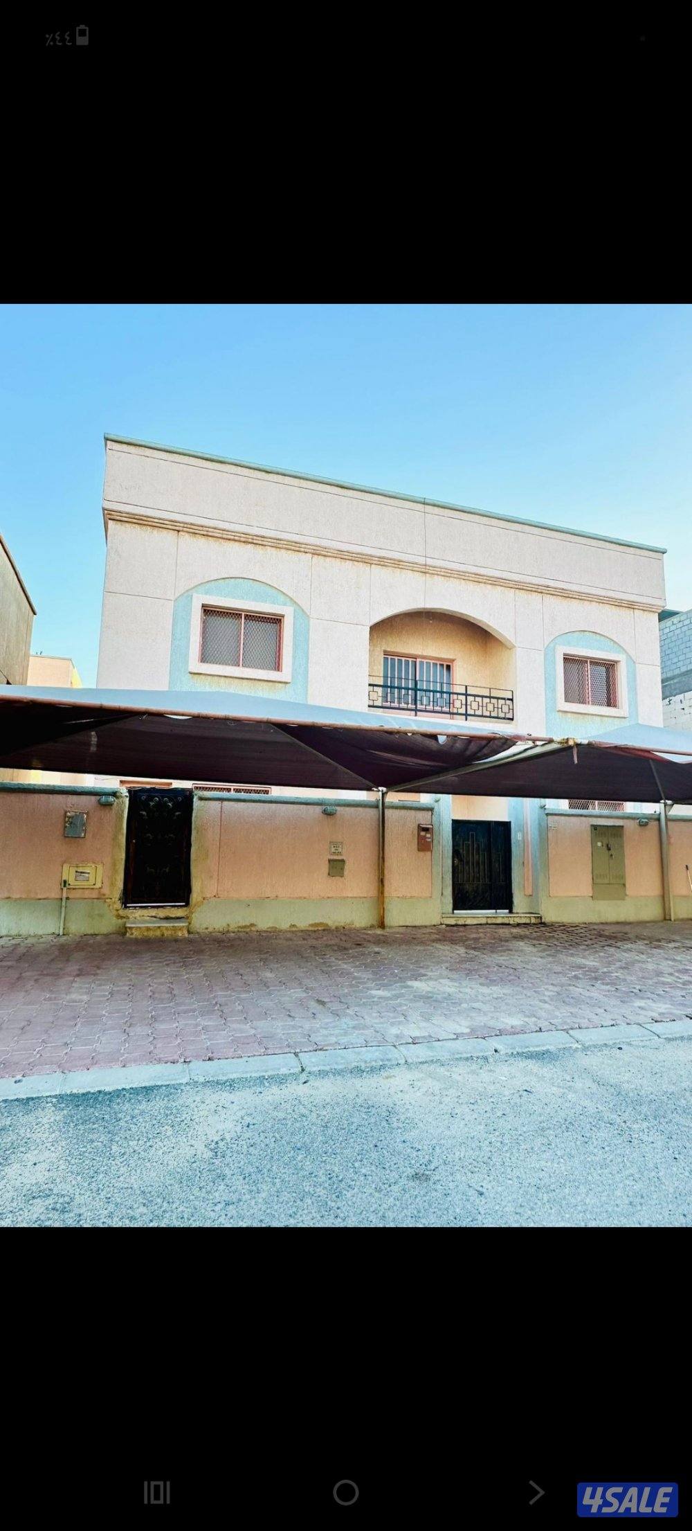 للبيع بيت في جابر الاحمد شارع واحد دورين1