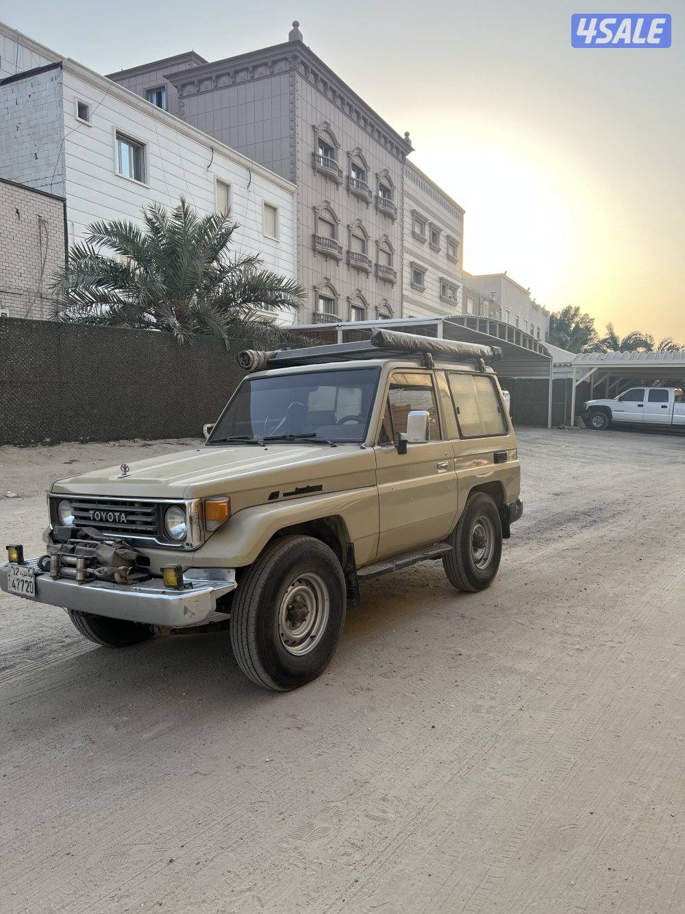 للبيع ربع موديل 19921