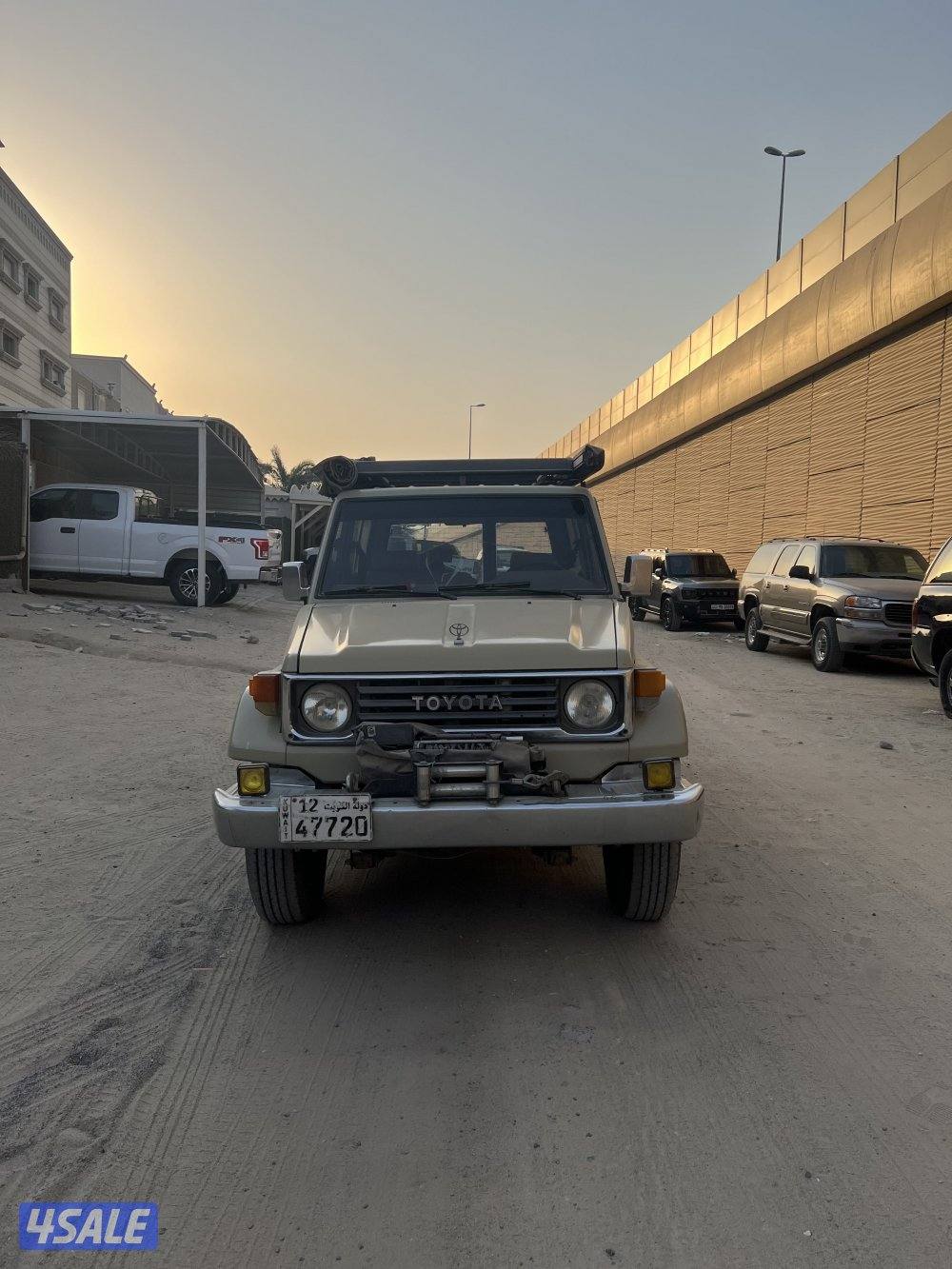 للبيع ربع موديل 19926