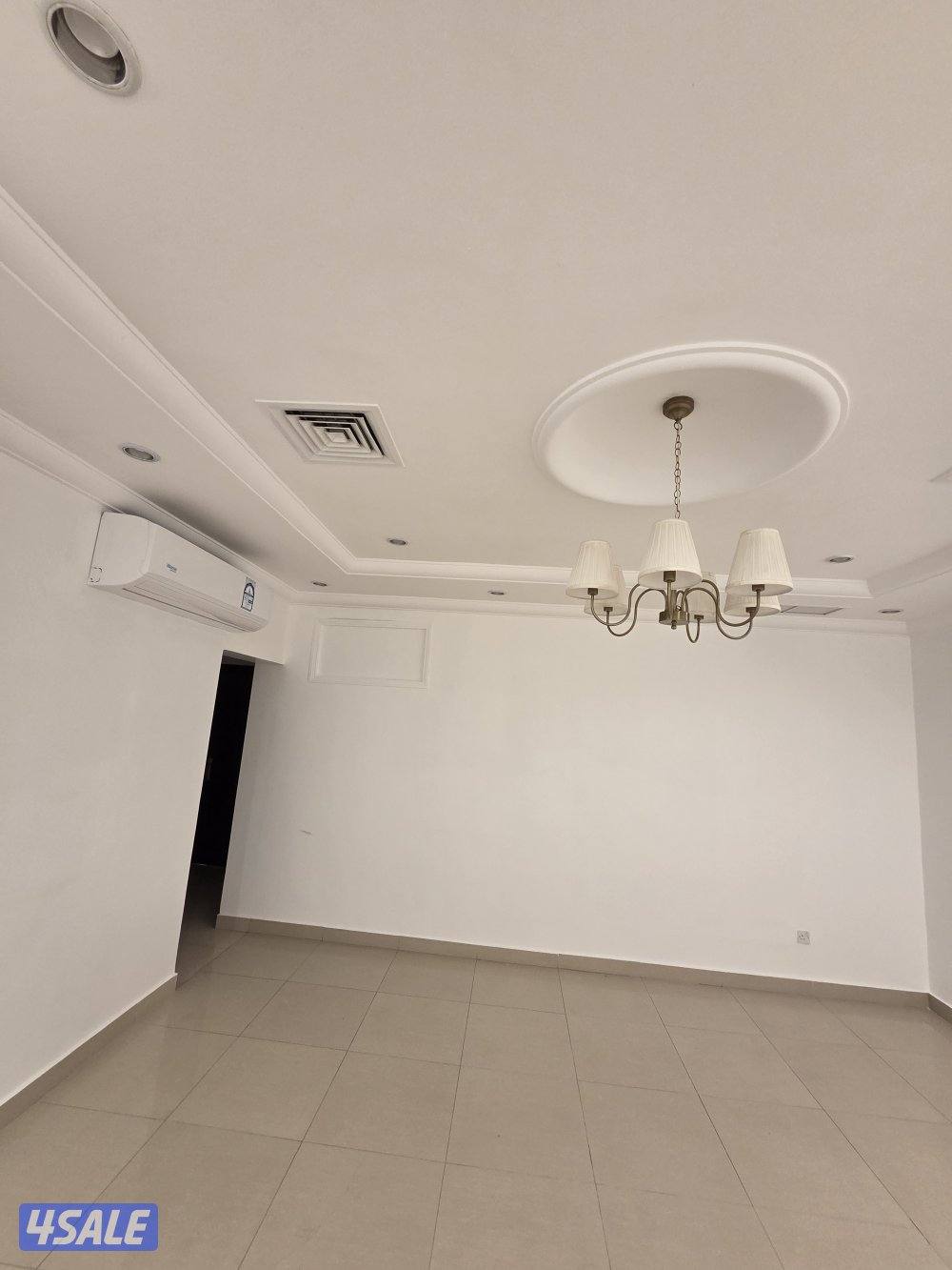 شقة للايجار جنوب السرة الزهراء1