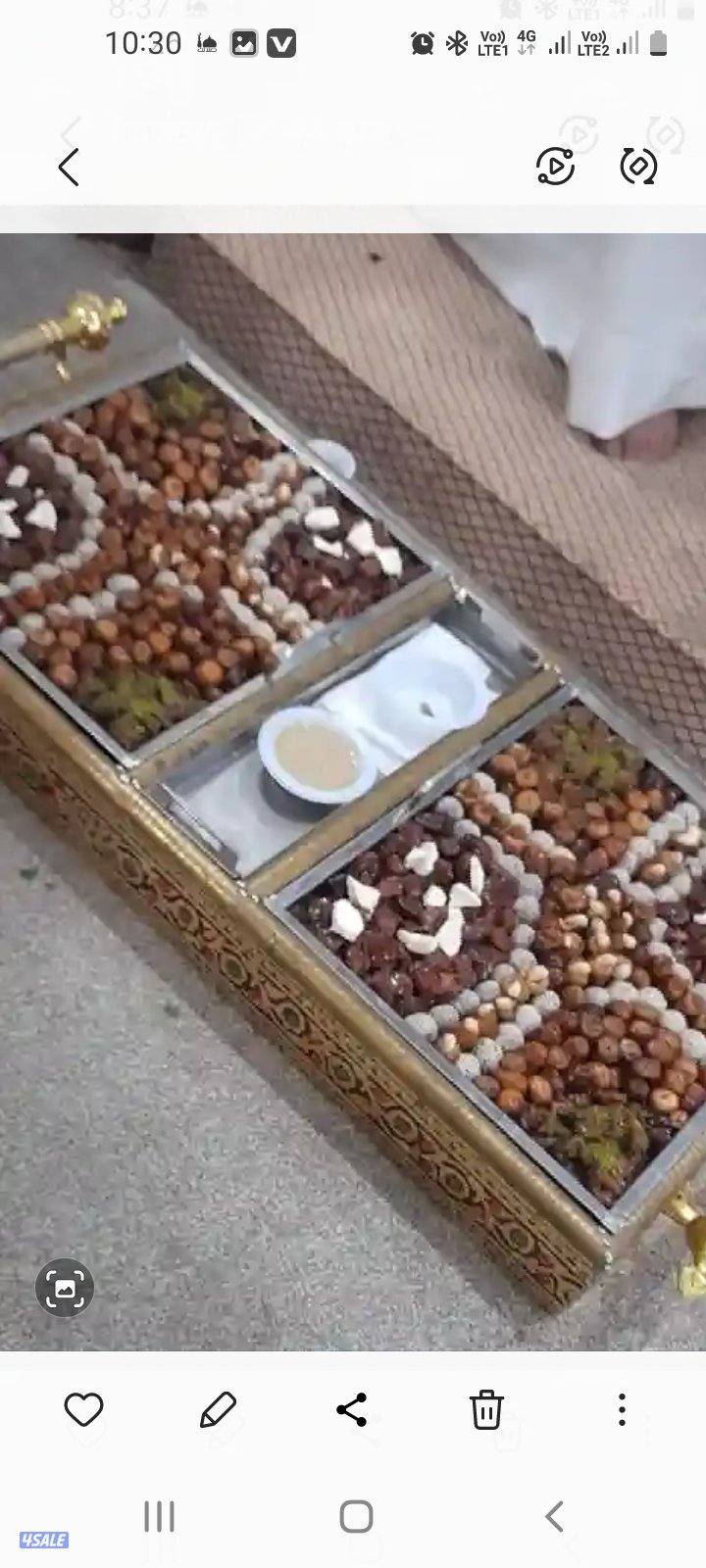 تقديم القهوة العربي والتمور3