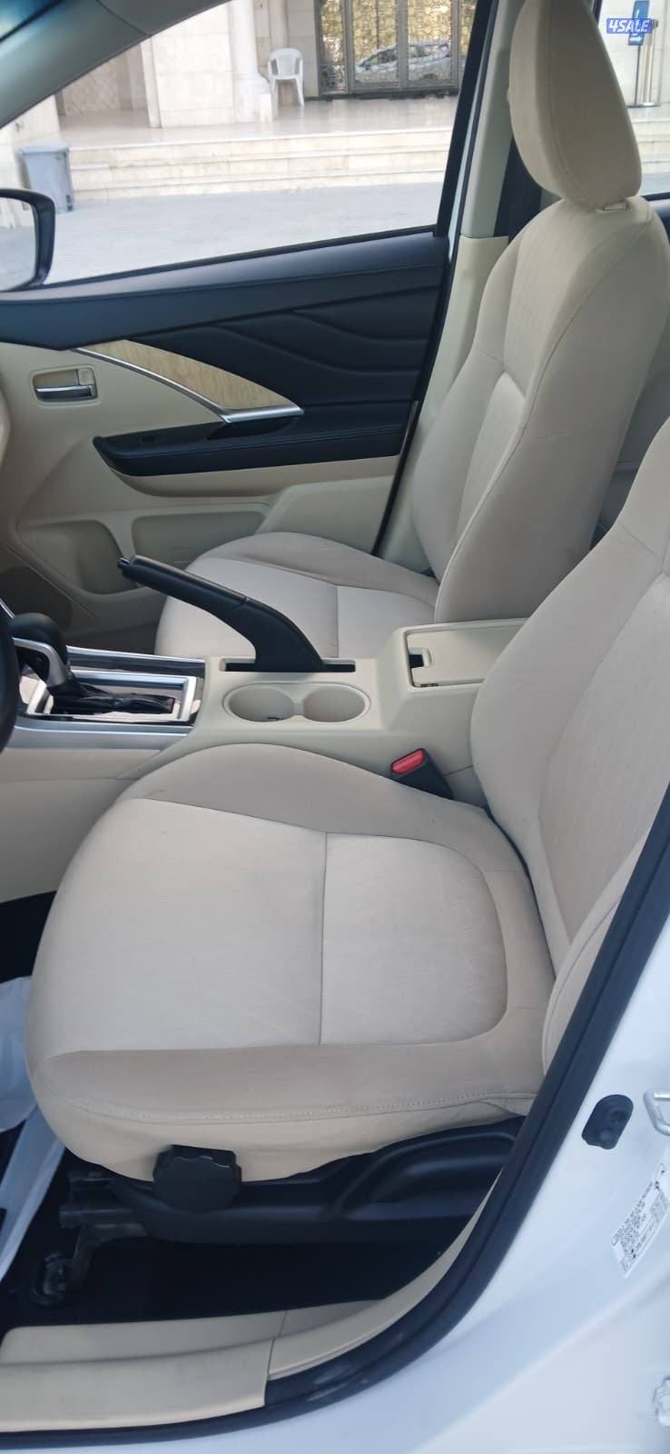 م 2023 عداد 130  الماكينة 1500Cc بصمة7