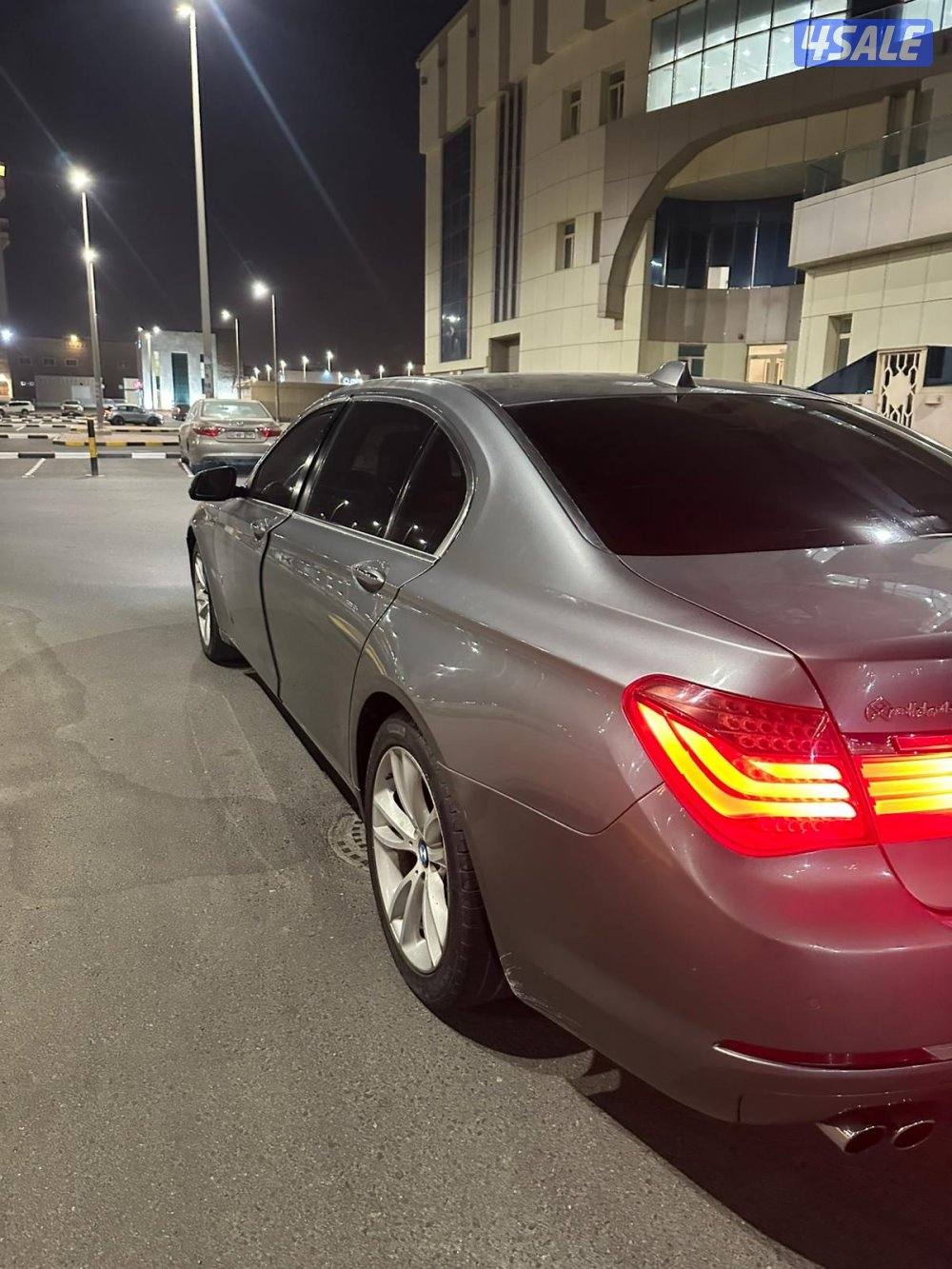 بي ام دبليو 730 موديل 20132