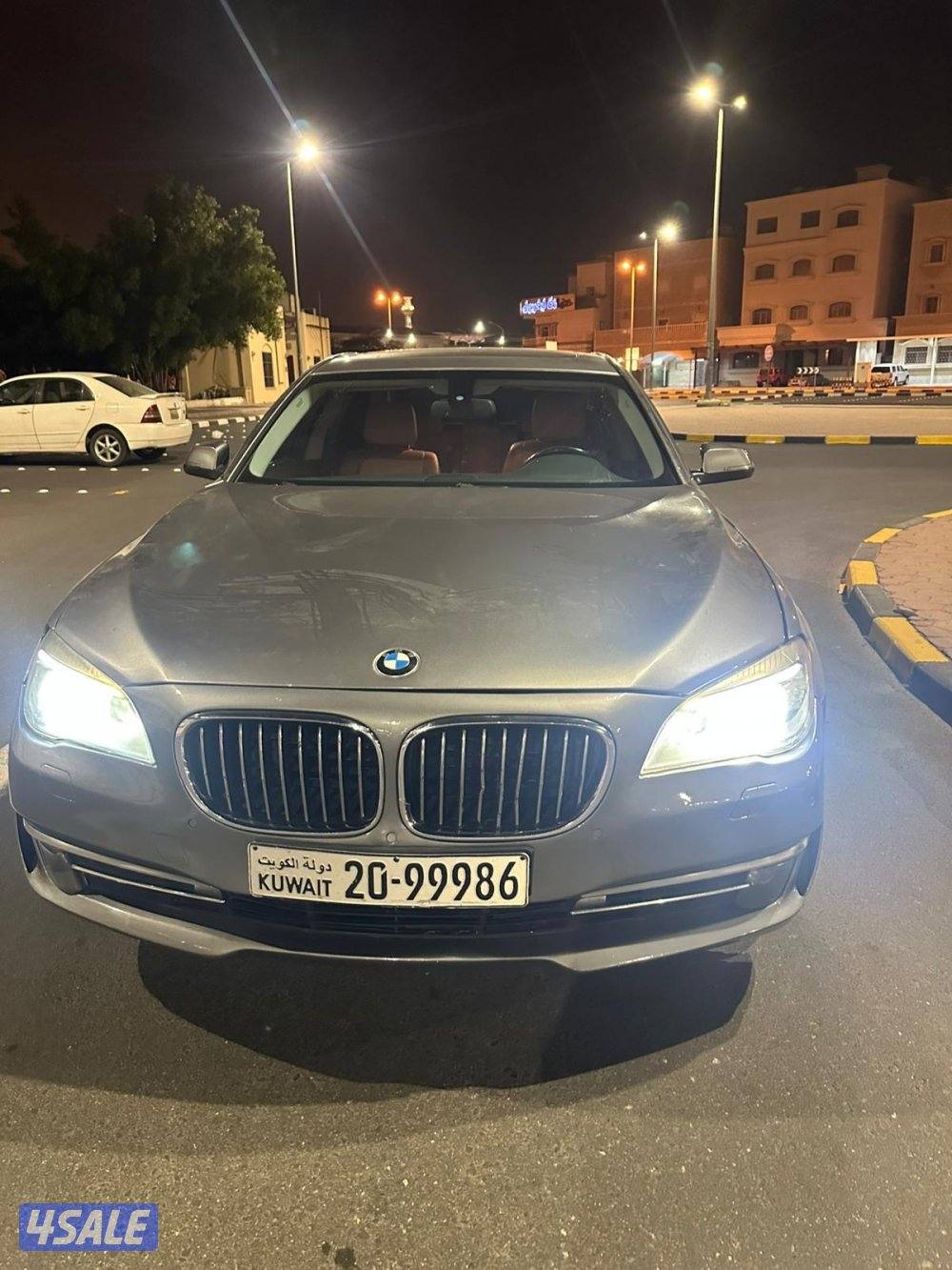 بي ام دبليو 730 موديل 20133