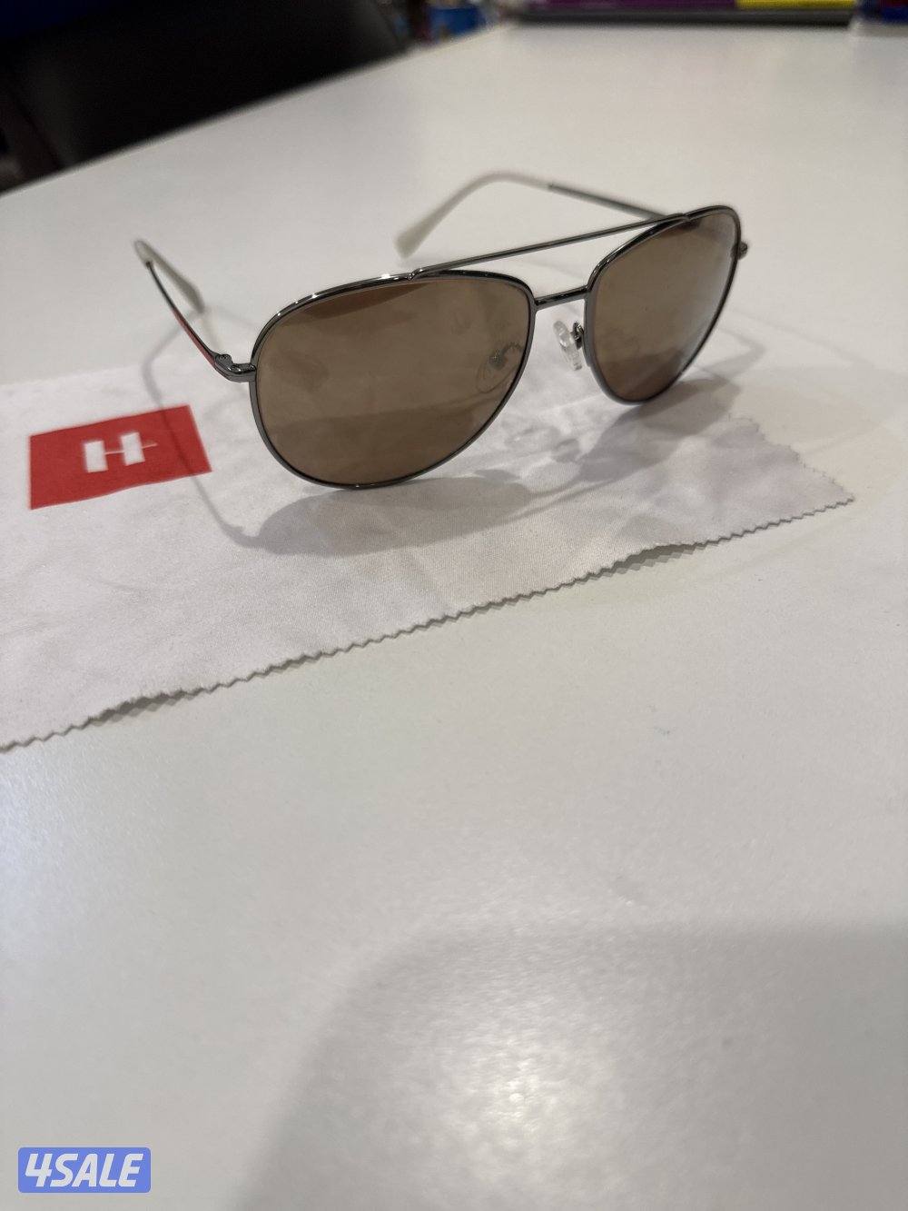 للبيع نظارة شمسية برادا اصلية رجالي استعمال خفيف جدا بحالة كالجديدة2