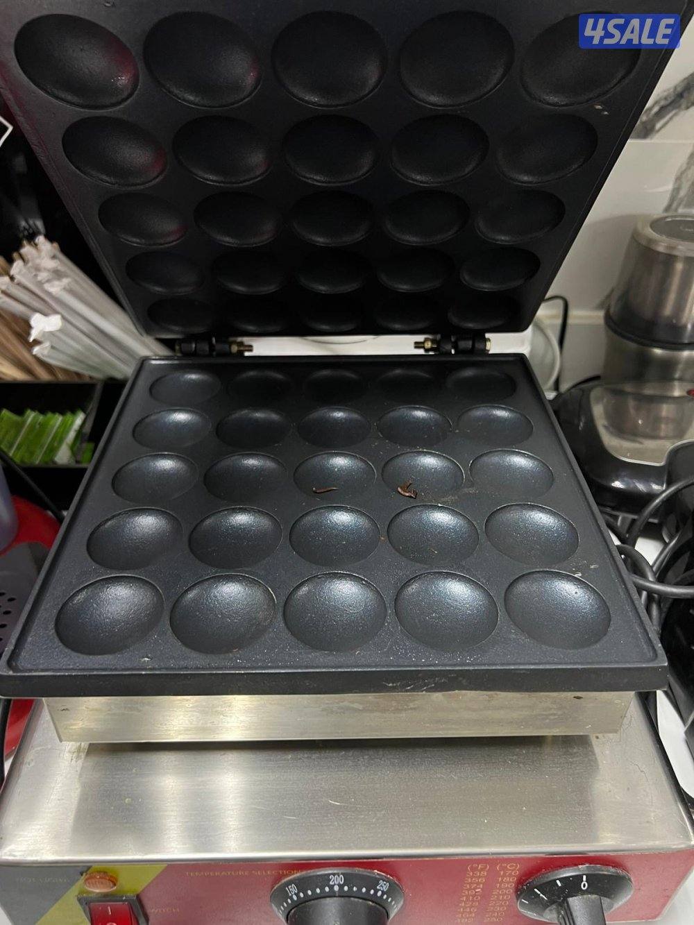 يوجد ثلاجات وطاولات مطعم  وجنيتر للبيع9