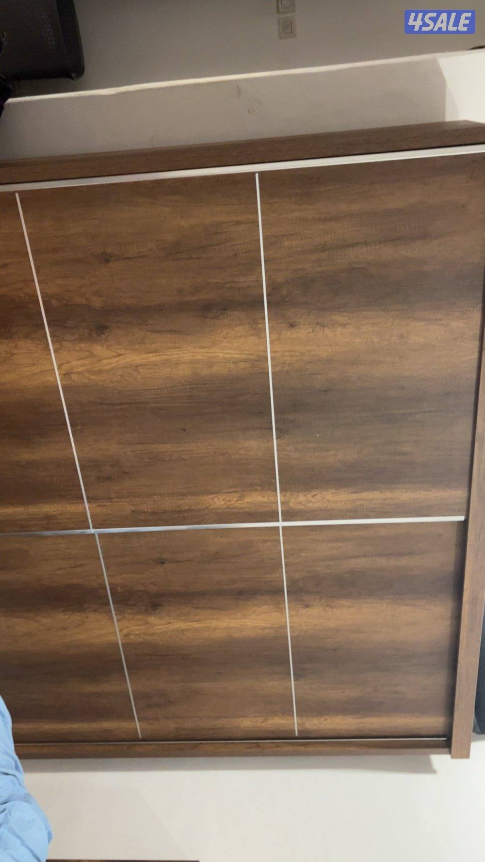 للبيع غرف نوم 2 وطاولة طعام10