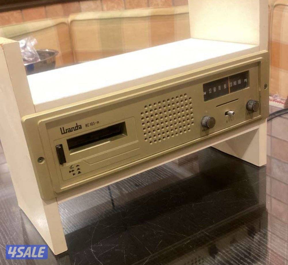 تلفزيون + فيديو + مسجل كاست مع راديو خشب فينتج1