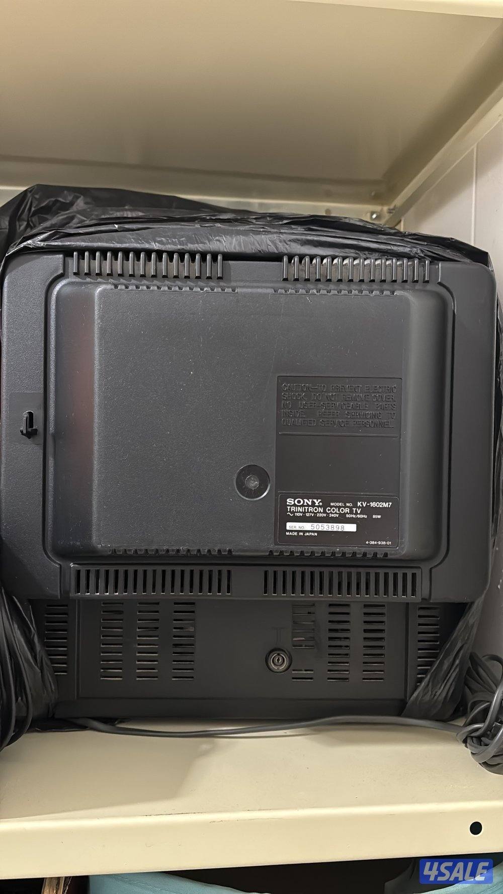 تلفزيون + فيديو + مسجل كاست مع راديو خشب فينتج3