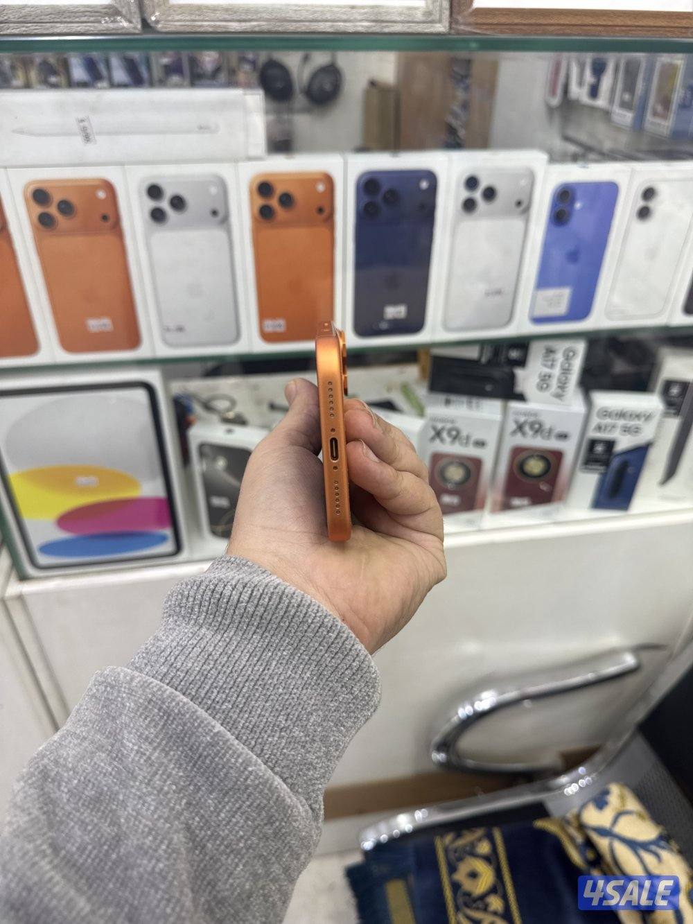 ايفون 17 بروماكس 1 تيرا4