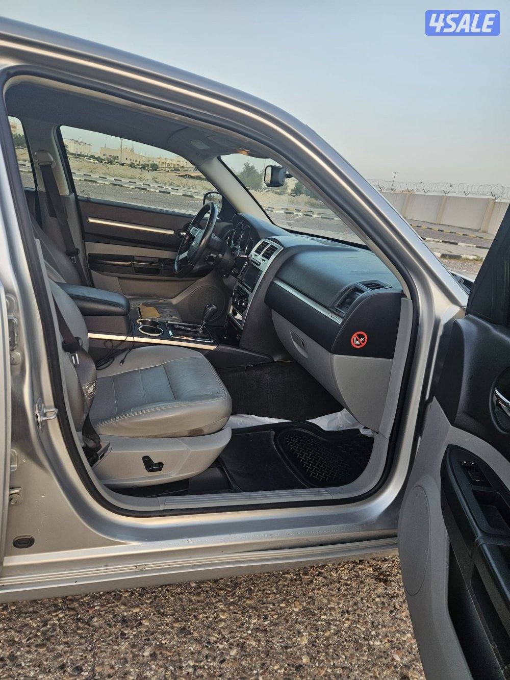 للبيع تشارجر 2010 شرط الفحص2