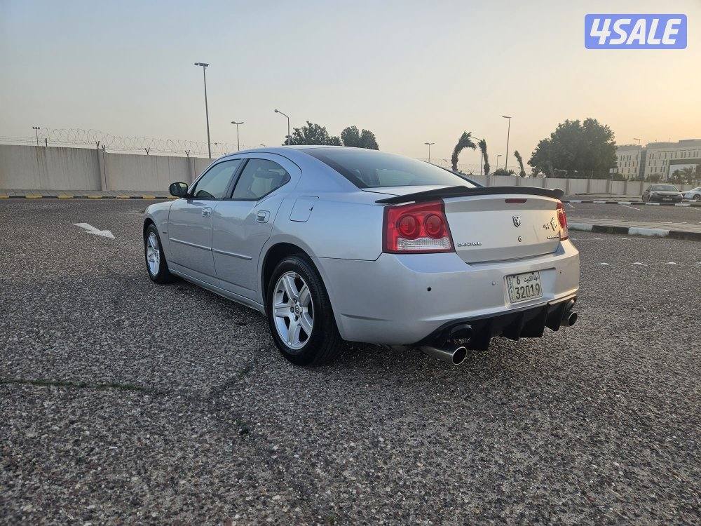 للبيع تشارجر 2010 شرط الفحص5