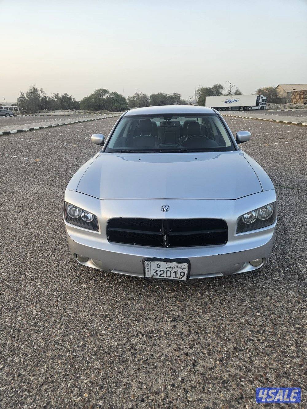 للبيع تشارجر 2010 شرط الفحص13