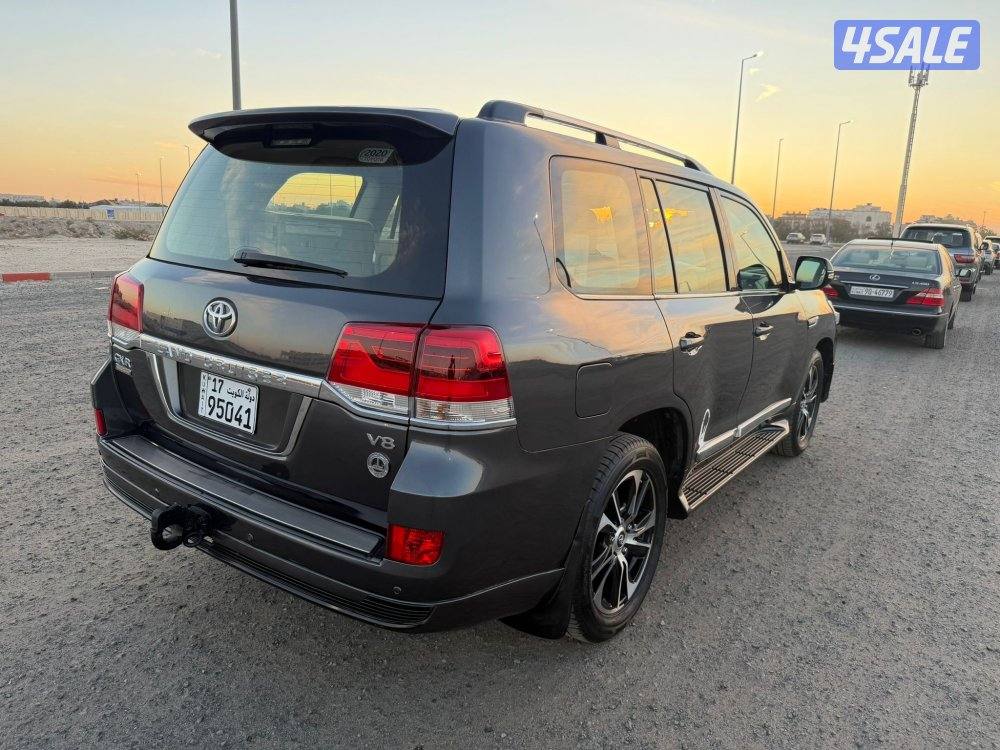 لاندكروز تورنق 20201