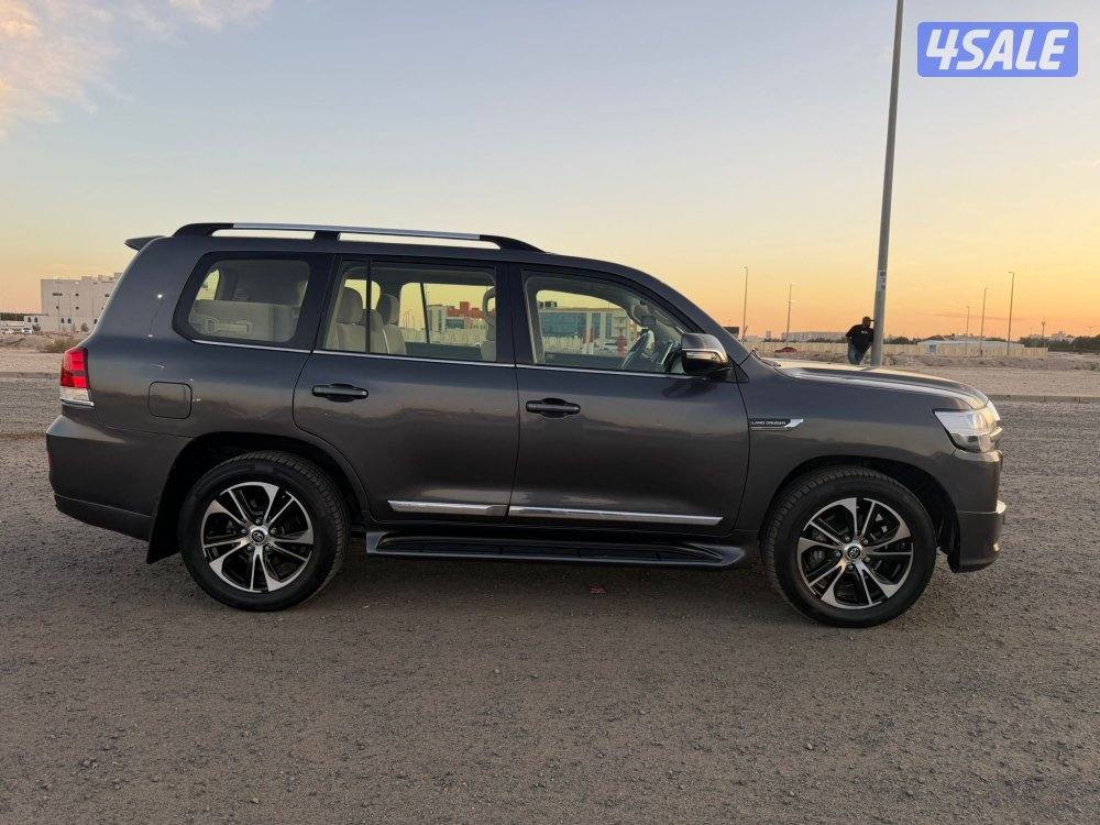 لاندكروز تورنق 20204