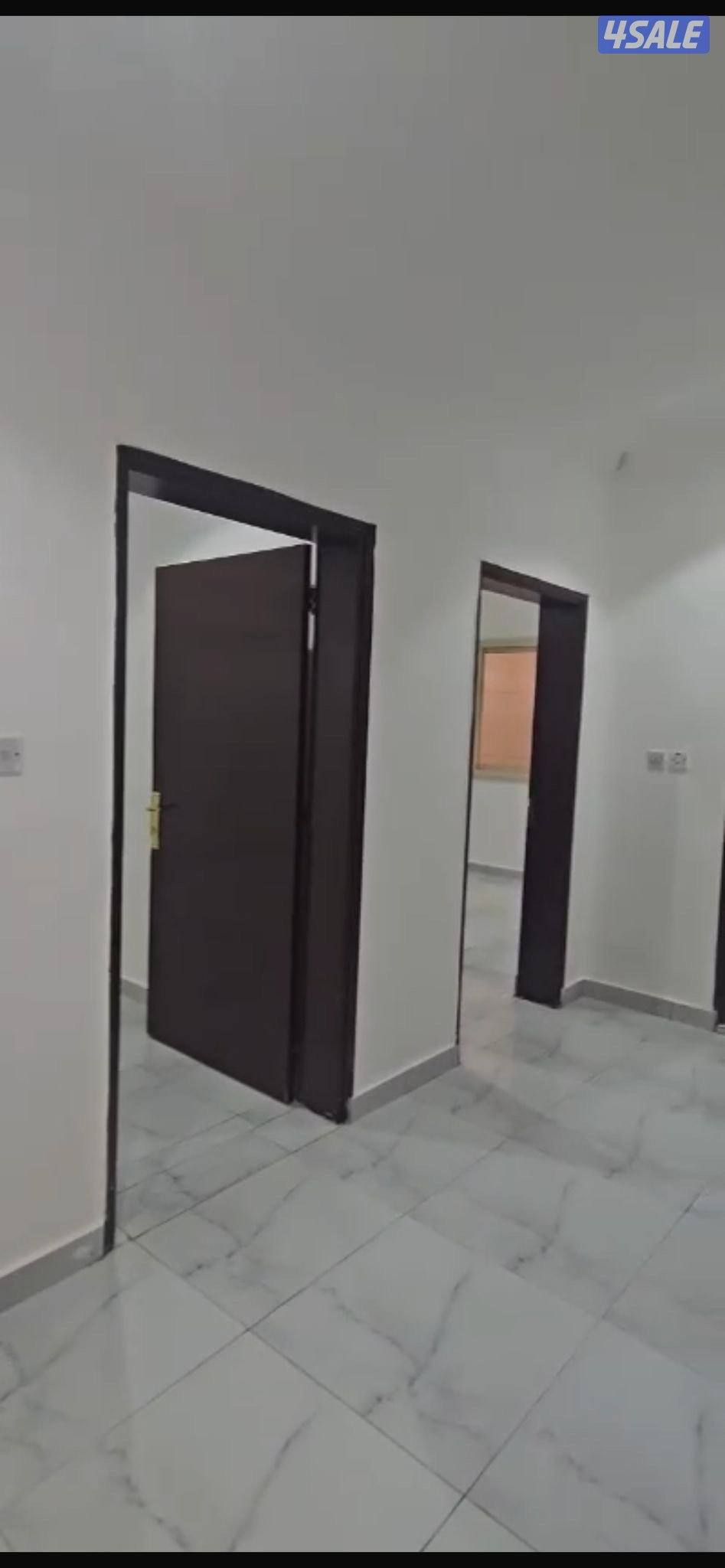 الاجار شقه بسعد العبدالله الدور الاول ٣ غرف ٢ حمام وصاله0