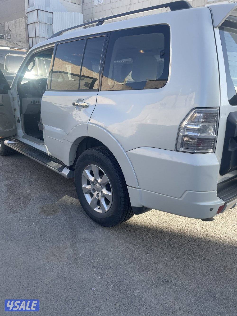 للبيع باجيرو2