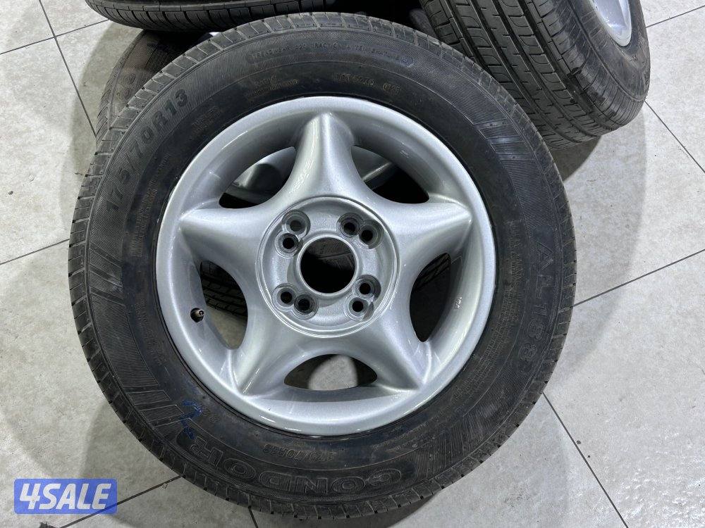 رنقات بحالة ممتازة مقاس 13 + ورنقات 15 + إطارات كورية مقاس 195-50-150