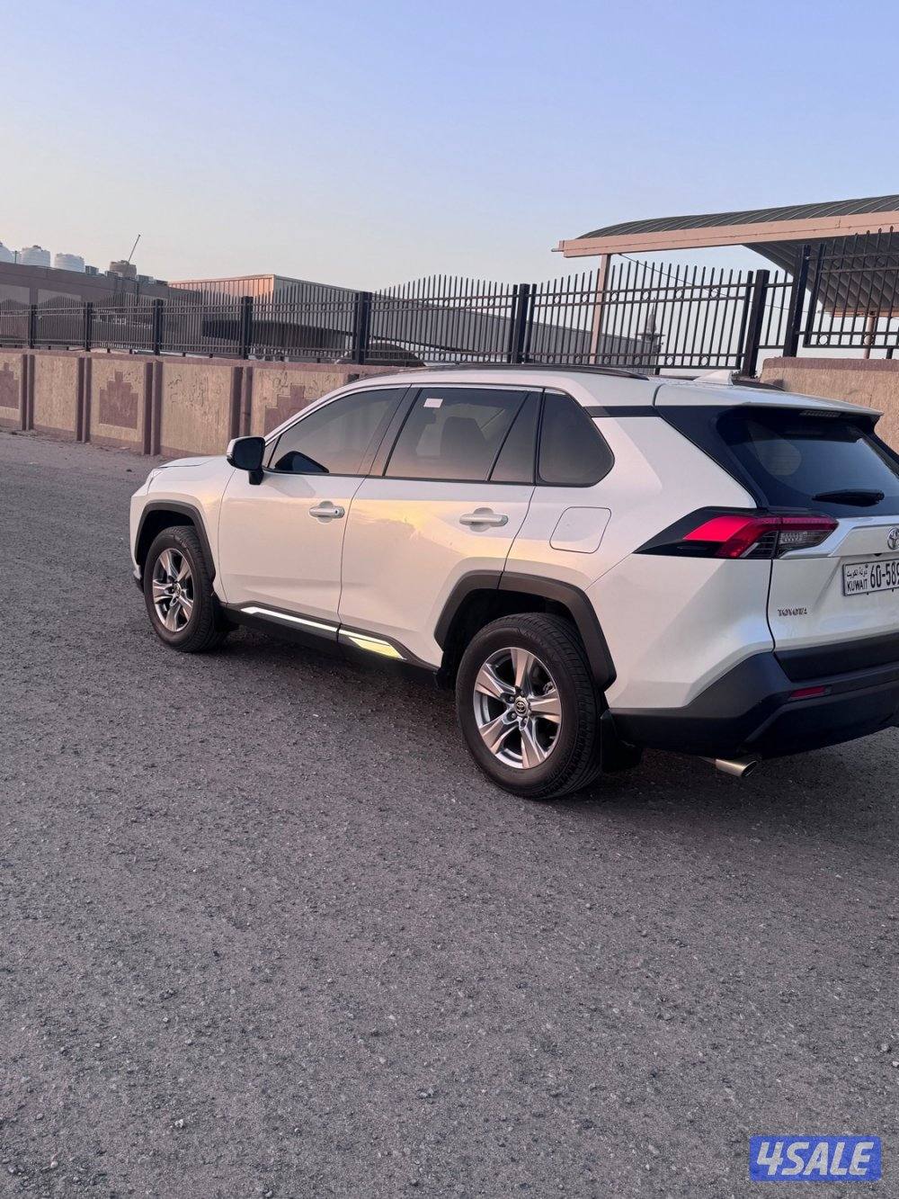 للبيع راف فور ٢٠٢٢ صبغ وكاله0