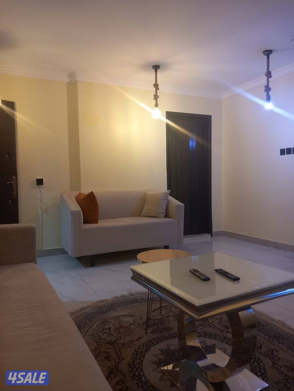شقق للايجار خلو غرفة وصالة ومطبخ وحمام تشطيب سرير لوكس5