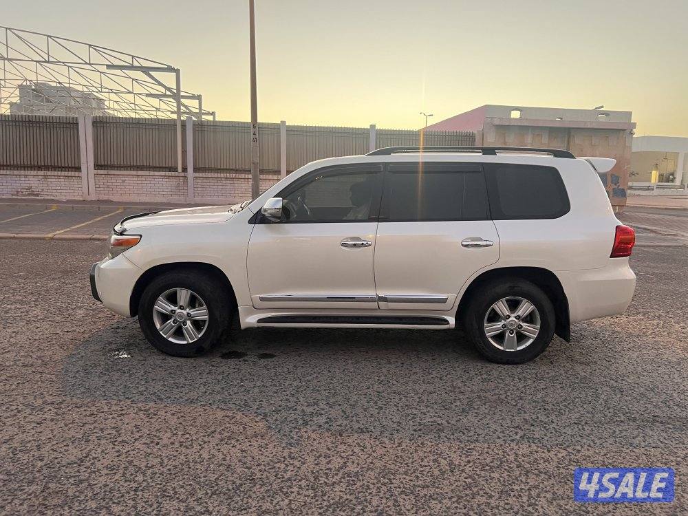 الساير لاند كروزر 2014 صبغ الوكالة1