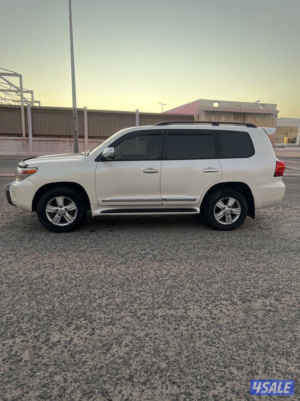 الساير لاند كروزر 2014 صبغ الوكالة6