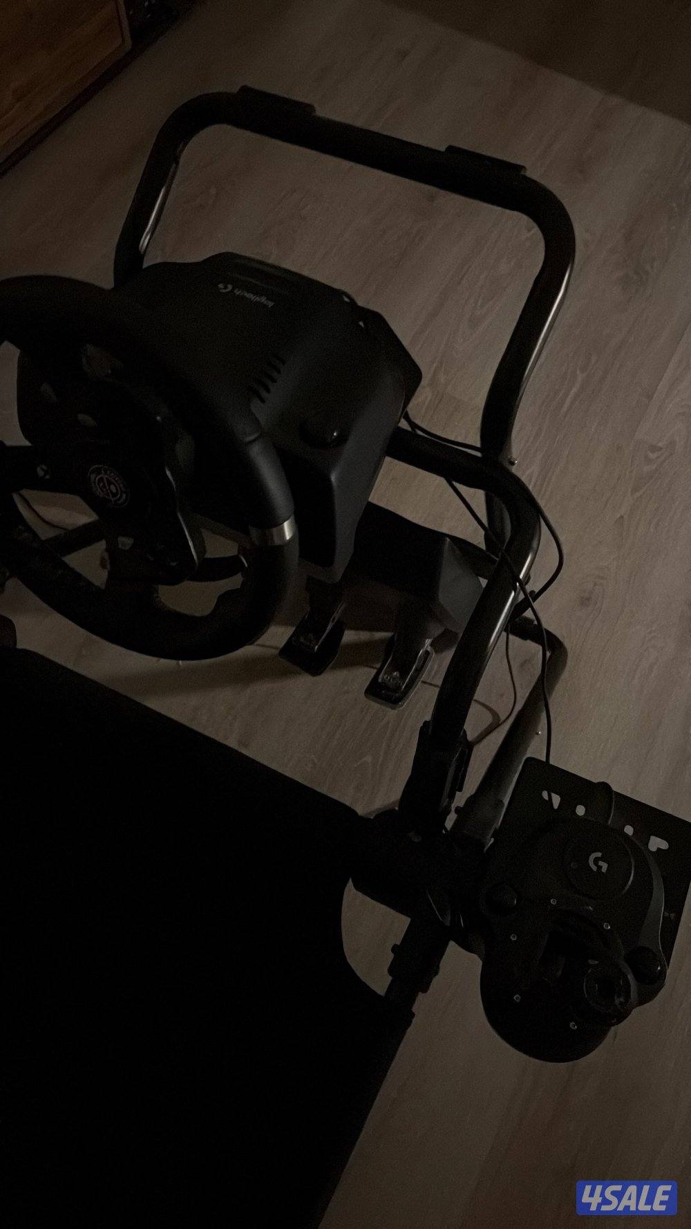 كرسي كامل قير و دواسات و كرسي و يتسفط و يصير حق سوني و بي سي و اكسبوكس1