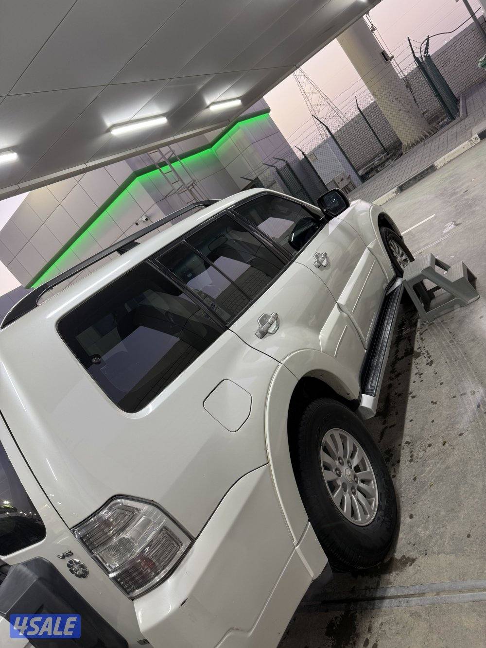 للبيع باجيرو موديل 20133