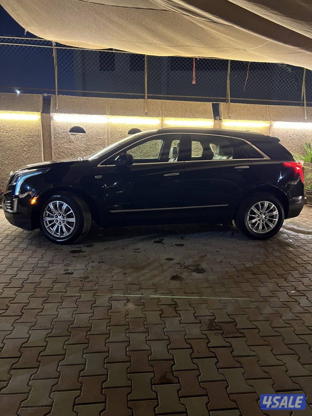 للبيع سياره عائليه استخدام بسيط بحاله نادره1