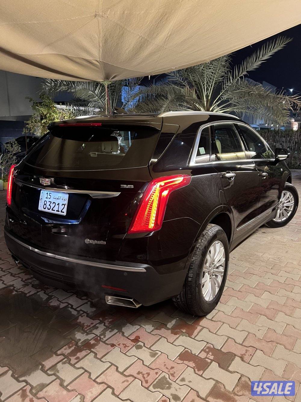 للبيع سياره عائليه استخدام بسيط بحاله نادره11