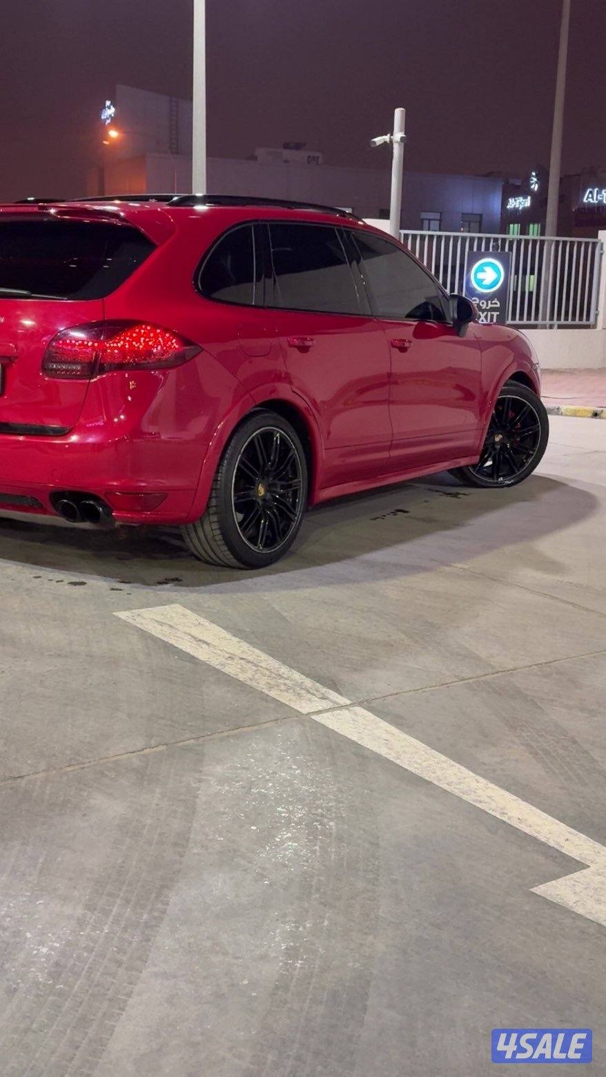 للبيع بورش كايين GTS اصلي كامل الموصفات ماشي 270قزوز سبورت4