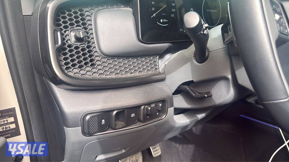 كيا تازمان tasman5