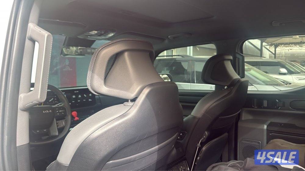 كيا تازمان tasman8