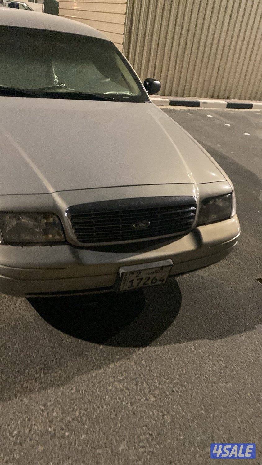 للبيع فورد فكتوريا 2011 المكينه خلطه علي المنظور اعلي سعر1