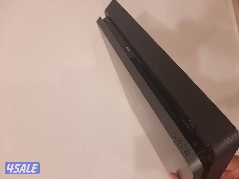بلايستيشن 4 slim special edition مستعمل بحالة ممتازة6
