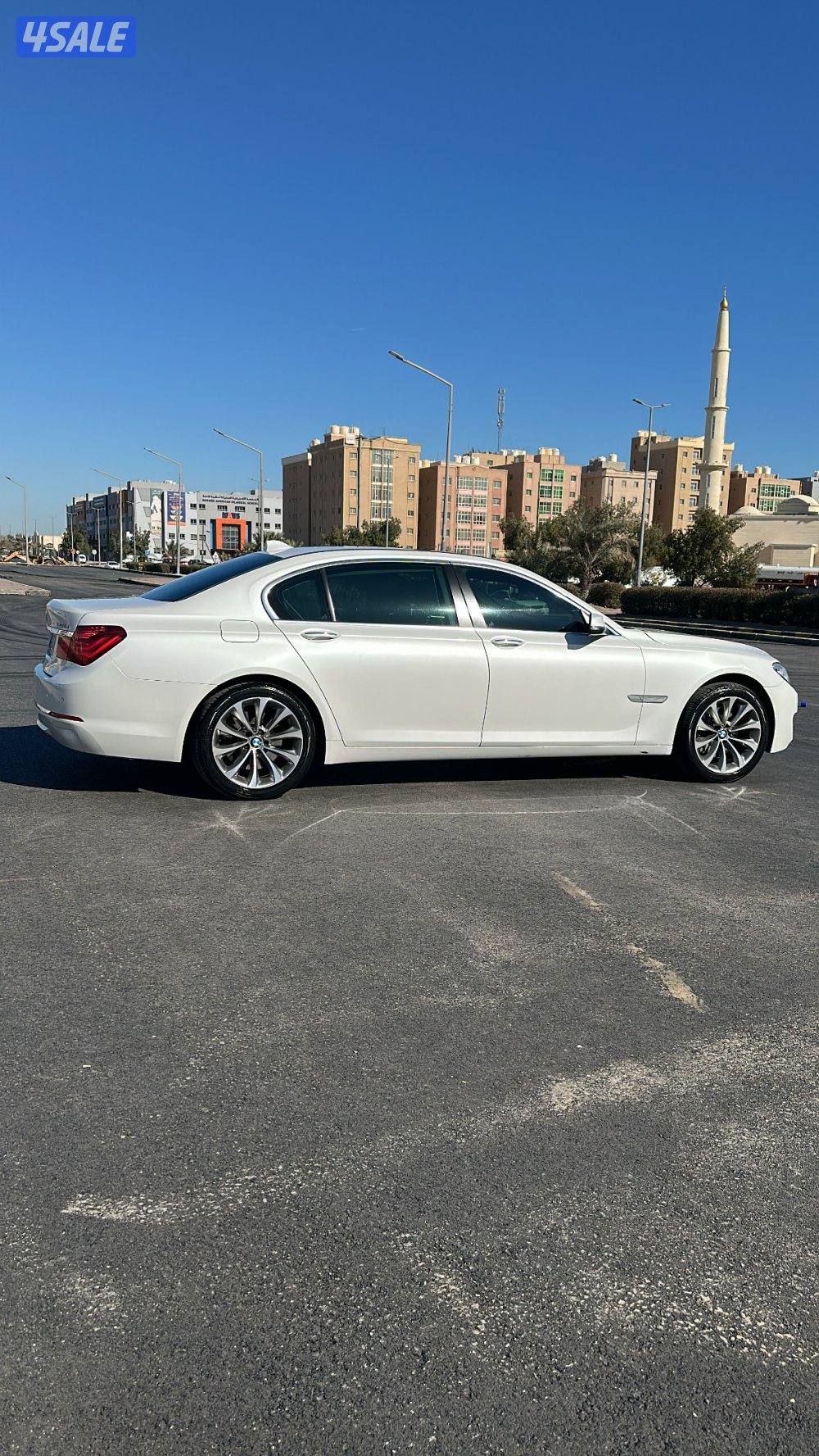 2015 صبغ الوكاله 730li عداد126الف1