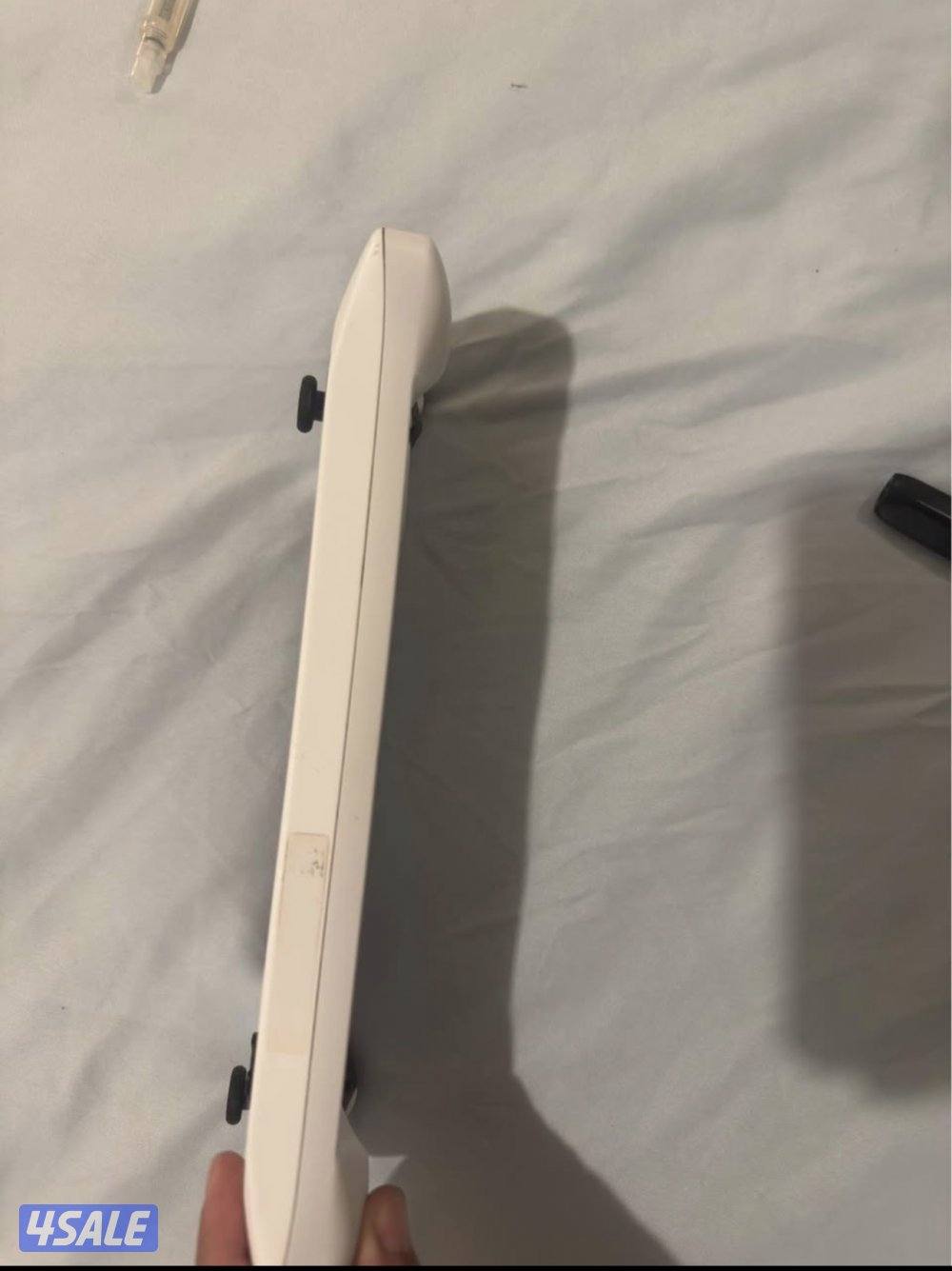 Asus rog ally Z1 (like new)0